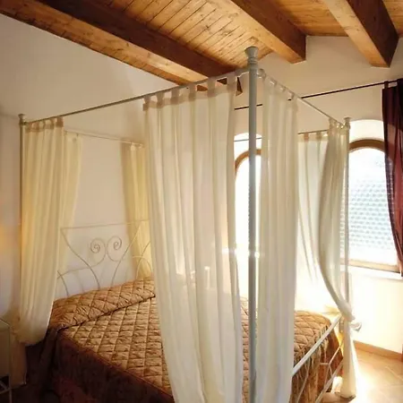 Colleverde & * Urbino