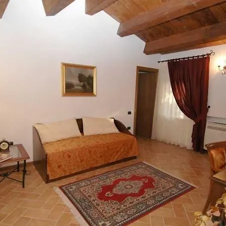 Colleverde & Country house Urbino