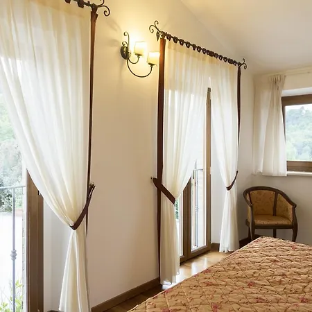 Colleverde & Country house Urbino